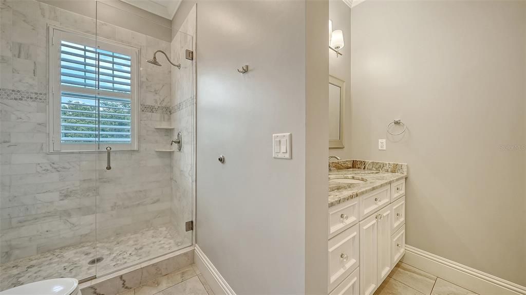 For Sale: $3,627,000 (5 beds, 5 baths, 6954 Square Feet)