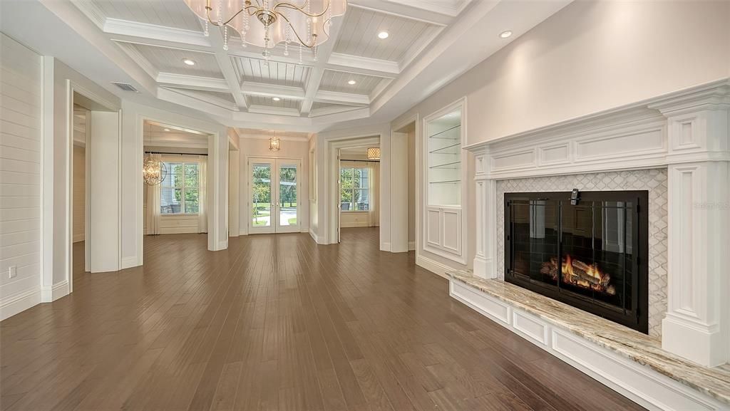 For Sale: $3,627,000 (5 beds, 5 baths, 6954 Square Feet)