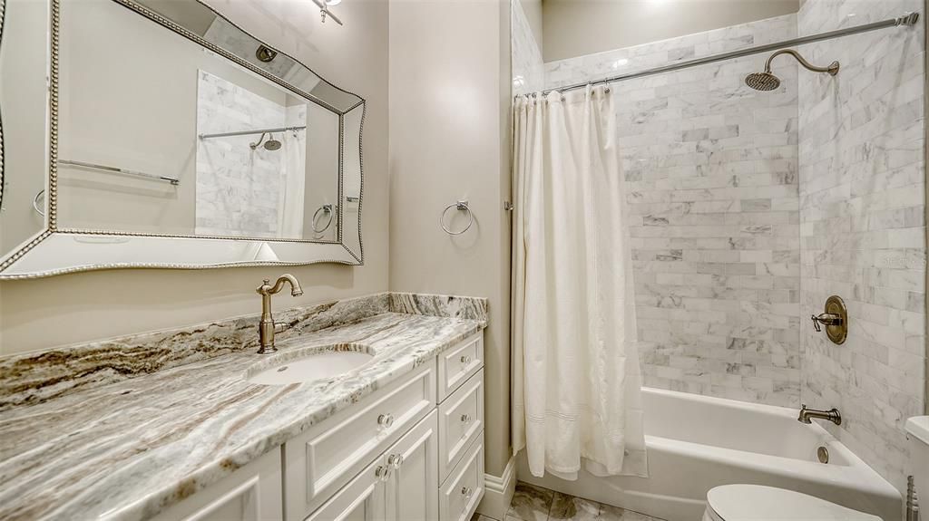 For Sale: $3,627,000 (5 beds, 5 baths, 6954 Square Feet)