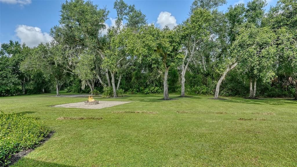 For Sale: $3,627,000 (5 beds, 5 baths, 6954 Square Feet)