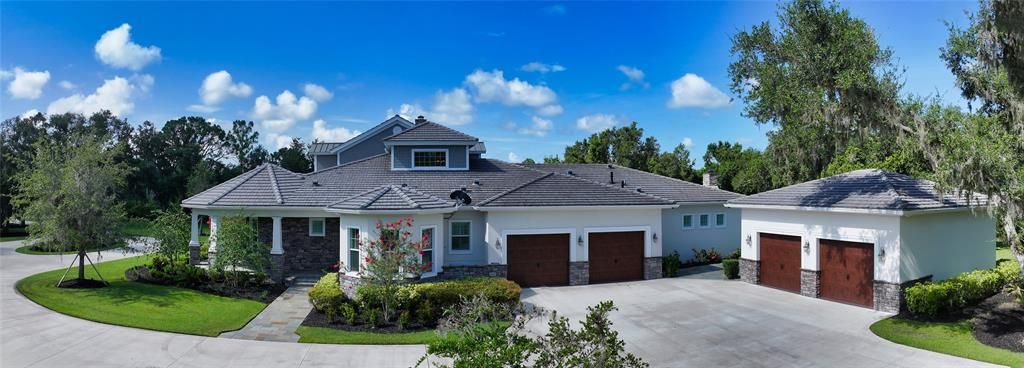 For Sale: $3,627,000 (5 beds, 5 baths, 6954 Square Feet)