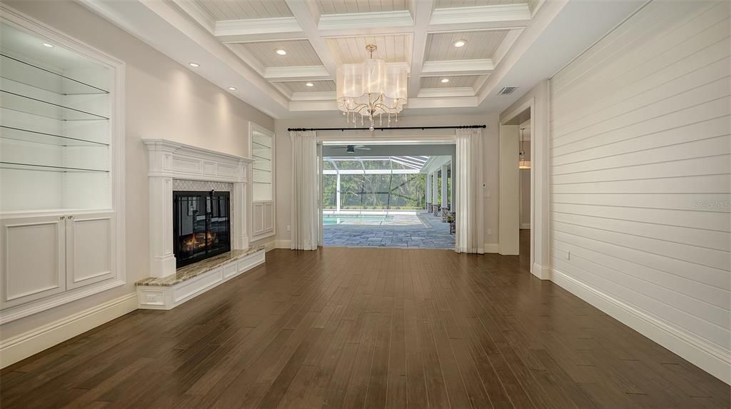 For Sale: $3,627,000 (5 beds, 5 baths, 6954 Square Feet)