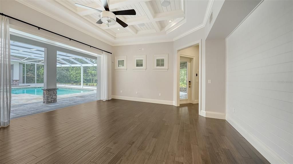 For Sale: $3,627,000 (5 beds, 5 baths, 6954 Square Feet)