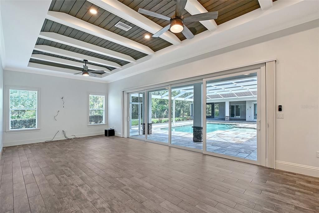 For Sale: $3,627,000 (5 beds, 5 baths, 6954 Square Feet)