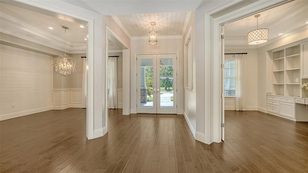 For Sale: $3,627,000 (5 beds, 5 baths, 6954 Square Feet)