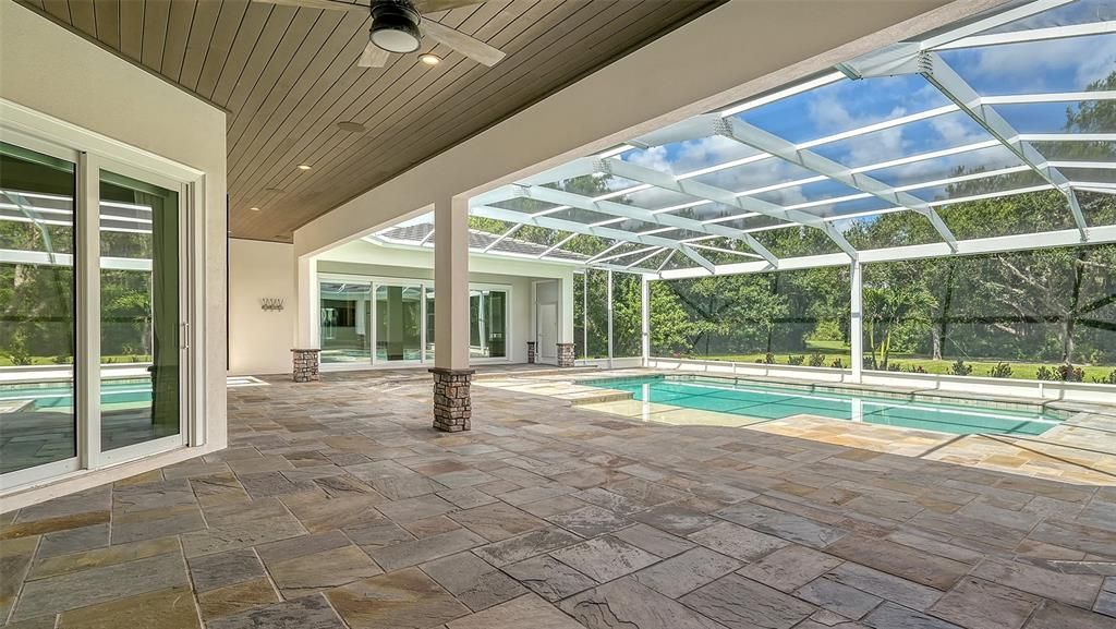 For Sale: $3,627,000 (5 beds, 5 baths, 6954 Square Feet)