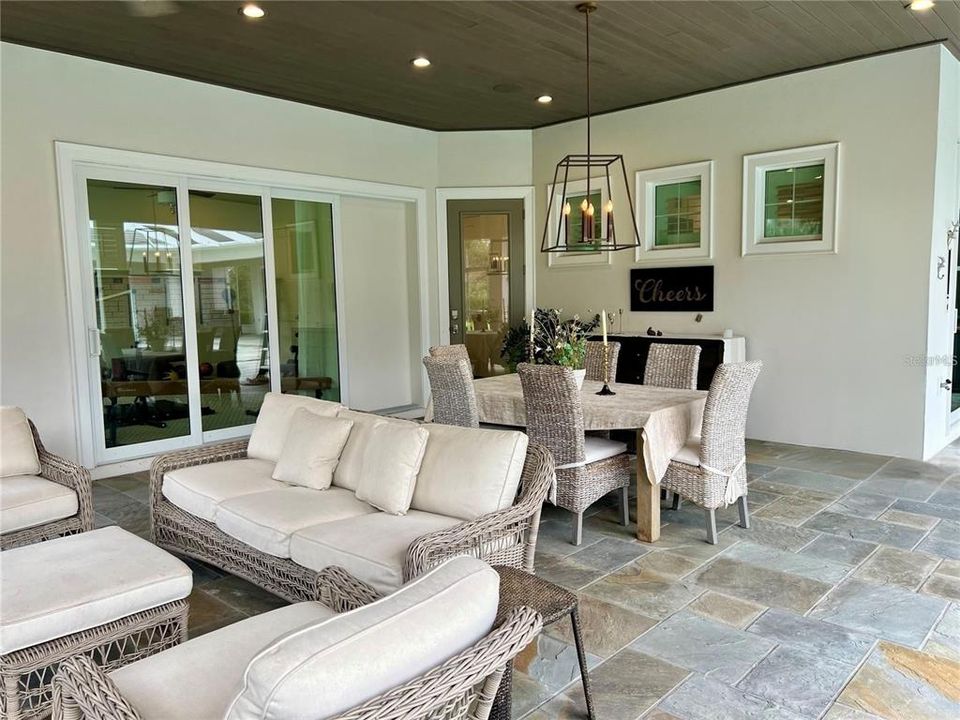 For Sale: $3,627,000 (5 beds, 5 baths, 6954 Square Feet)