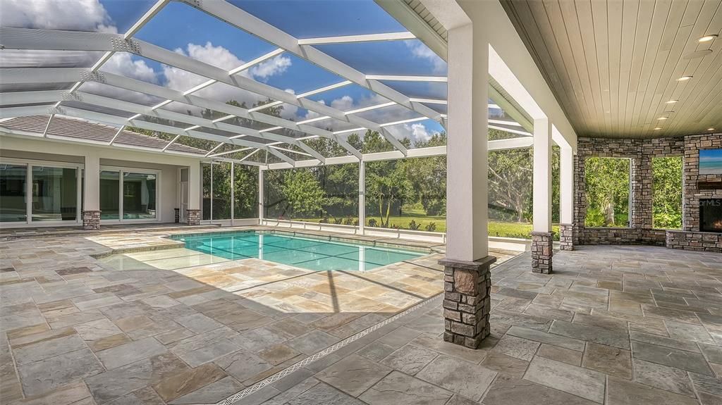 For Sale: $3,627,000 (5 beds, 5 baths, 6954 Square Feet)