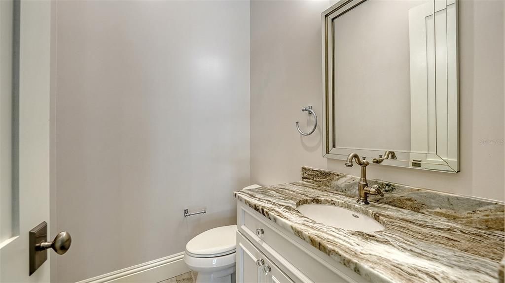 For Sale: $3,627,000 (5 beds, 5 baths, 6954 Square Feet)