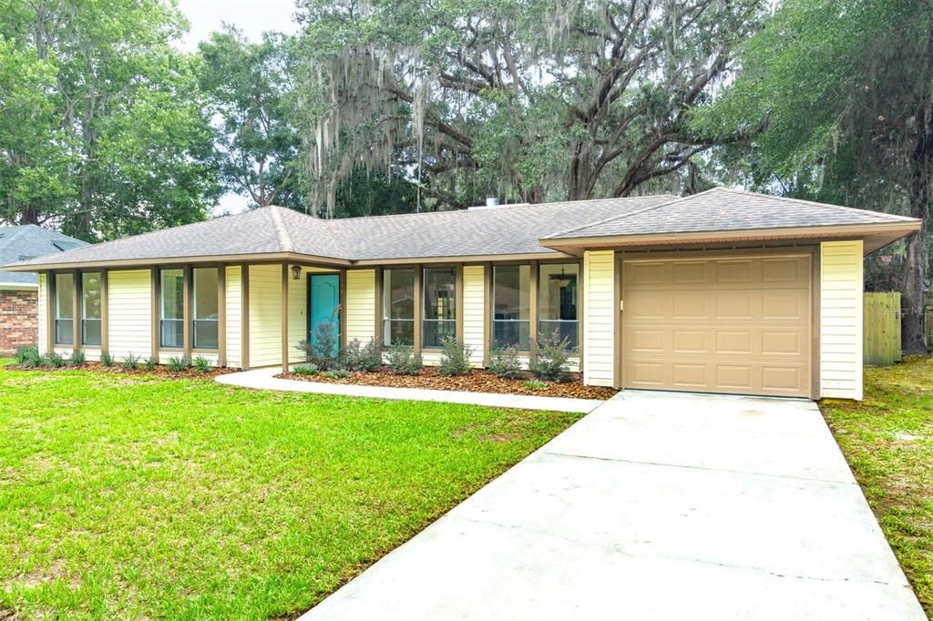 Недавно продано: $242,000 (3 спален, 2 ванн, 1195 Квадратных фут)