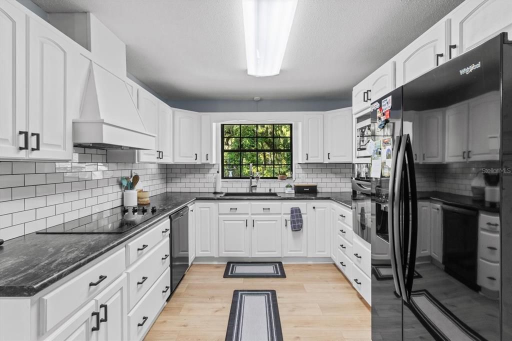 待售: $450,000 (3 贝兹, 2 浴室, 1853 平方英尺)