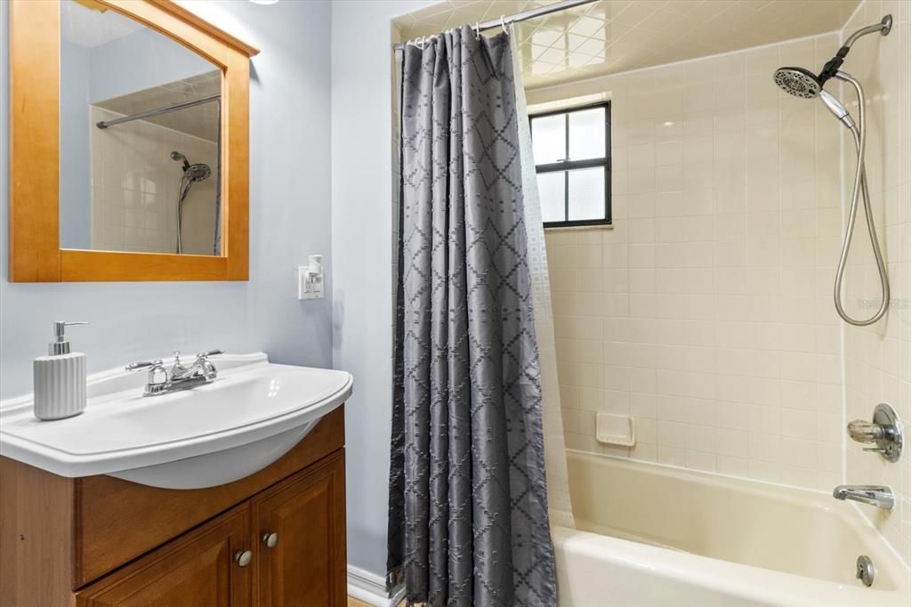 待售: $450,000 (3 贝兹, 2 浴室, 1853 平方英尺)