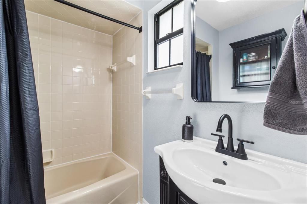 待售: $450,000 (3 贝兹, 2 浴室, 1853 平方英尺)