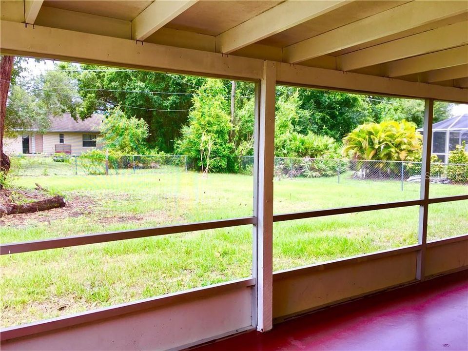 Active With Contract: $175,000 (3 beds, 2 baths, 1056 Square Feet)