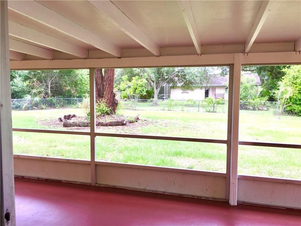 Active With Contract: $175,000 (3 beds, 2 baths, 1056 Square Feet)