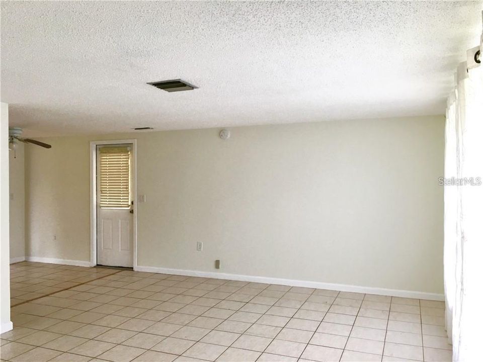 Active With Contract: $175,000 (3 beds, 2 baths, 1056 Square Feet)