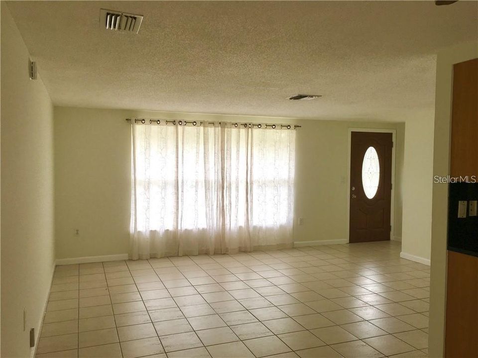 Active With Contract: $175,000 (3 beds, 2 baths, 1056 Square Feet)