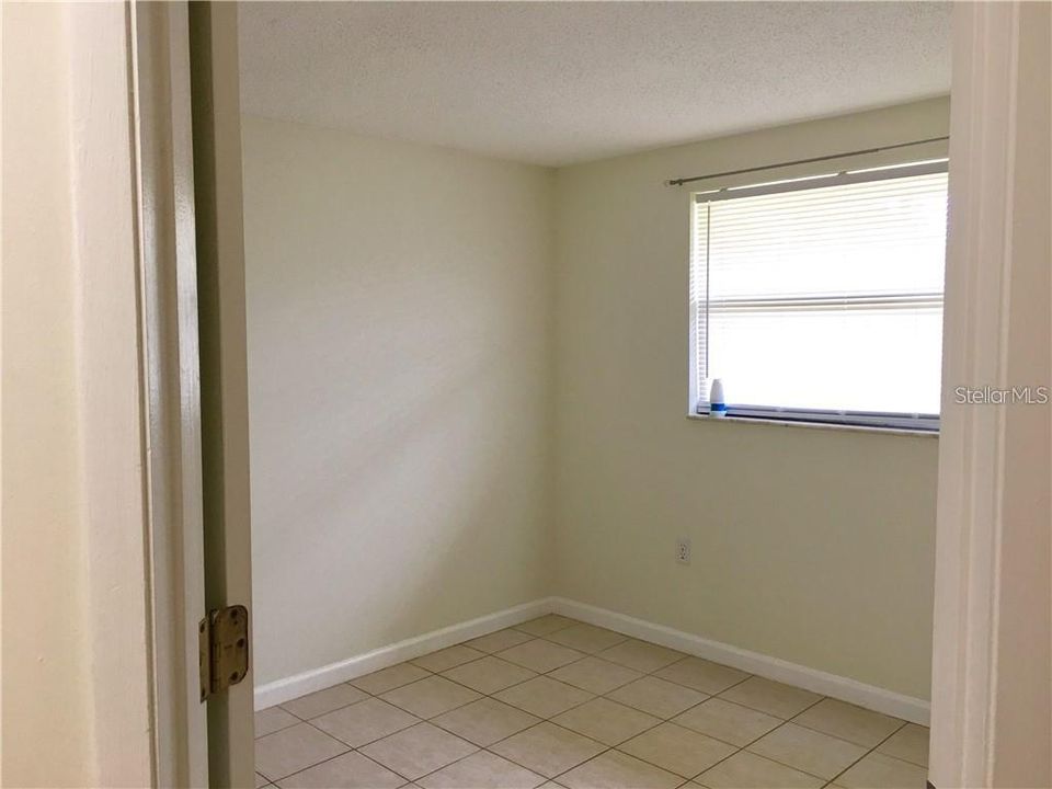 Active With Contract: $175,000 (3 beds, 2 baths, 1056 Square Feet)