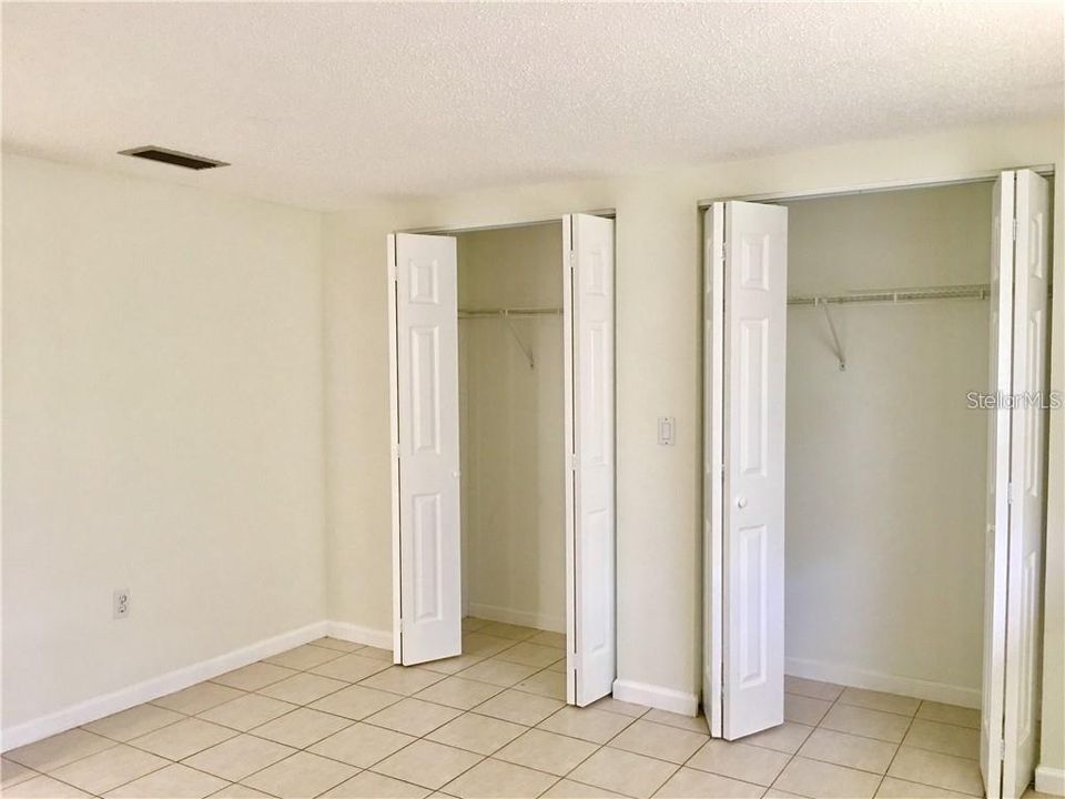 Active With Contract: $175,000 (3 beds, 2 baths, 1056 Square Feet)