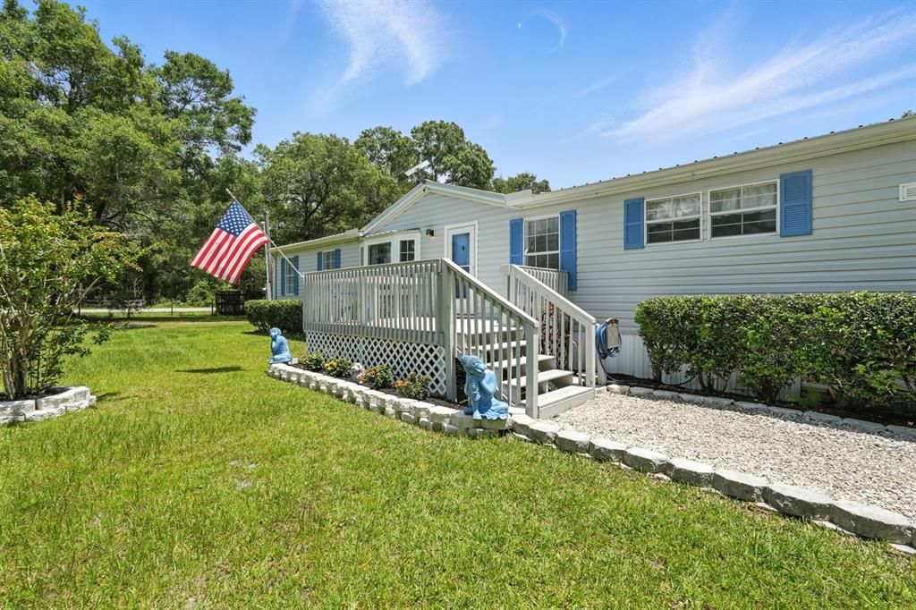 Active With Contract: $415,000 (3 beds, 2 baths, 2196 Square Feet)