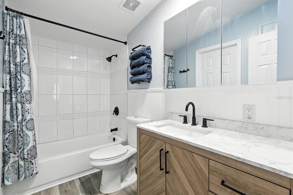 Active With Contract: $415,000 (3 beds, 2 baths, 2196 Square Feet)