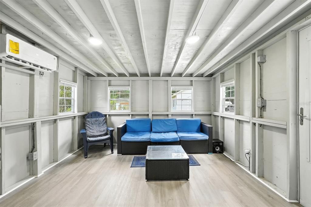 Active With Contract: $415,000 (3 beds, 2 baths, 2196 Square Feet)