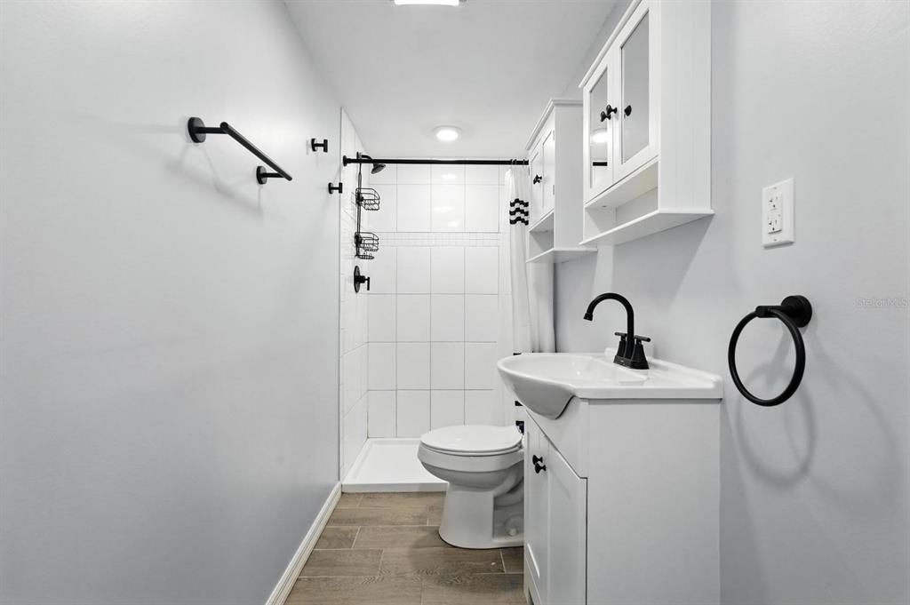 Active With Contract: $415,000 (3 beds, 2 baths, 2196 Square Feet)