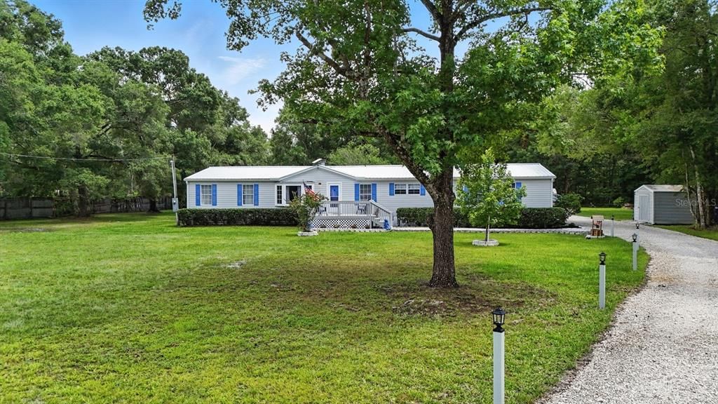 Active With Contract: $415,000 (3 beds, 2 baths, 2196 Square Feet)