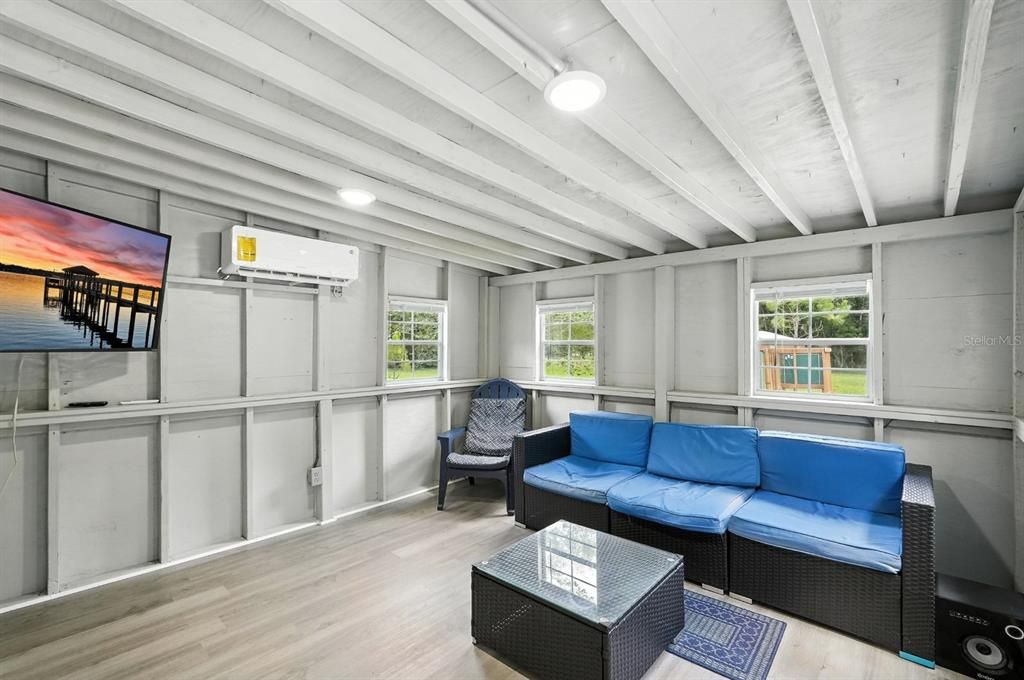 Active With Contract: $415,000 (3 beds, 2 baths, 2196 Square Feet)