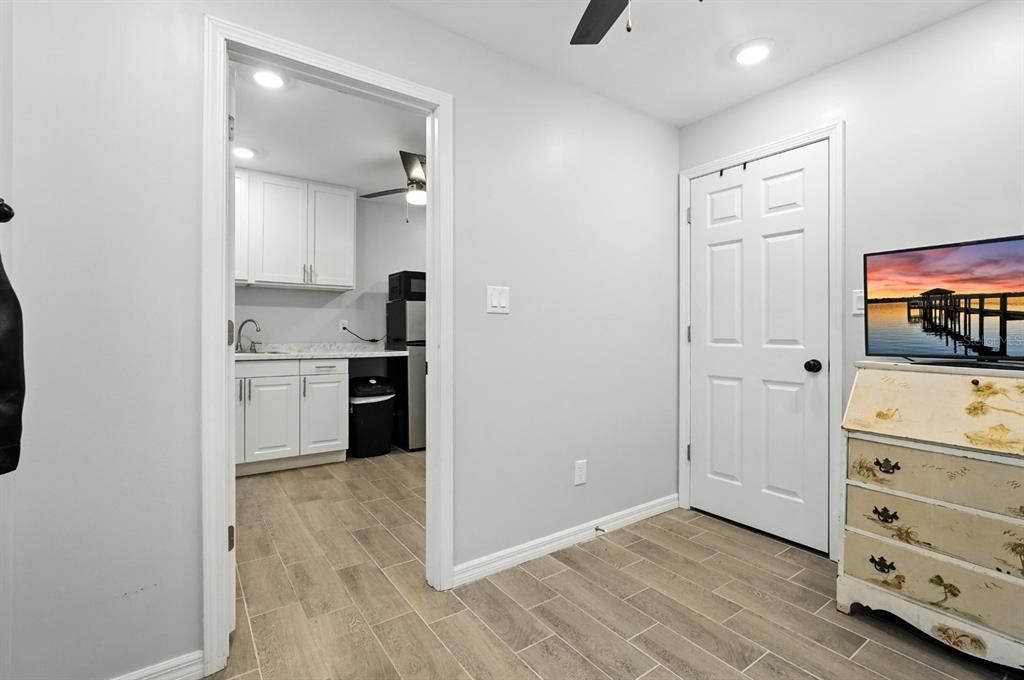 Active With Contract: $415,000 (3 beds, 2 baths, 2196 Square Feet)