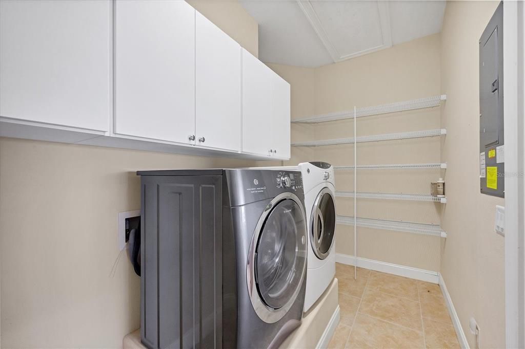 待售: $1,895,000 (3 贝兹, 2 浴室, 2399 平方英尺)