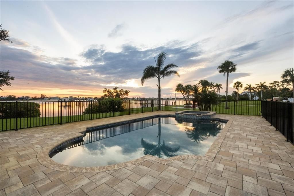 待售: $1,895,000 (3 贝兹, 2 浴室, 2399 平方英尺)