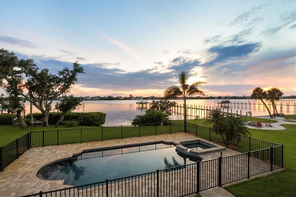 待售: $1,895,000 (3 贝兹, 2 浴室, 2399 平方英尺)