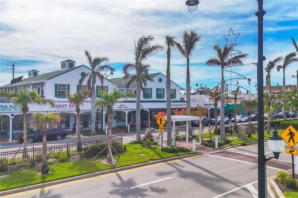 待售: $1,895,000 (3 贝兹, 2 浴室, 2399 平方英尺)