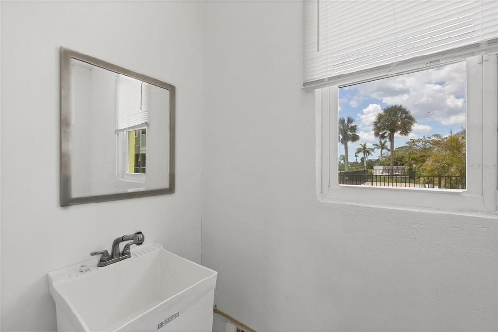 待售: $1,895,000 (3 贝兹, 2 浴室, 2399 平方英尺)