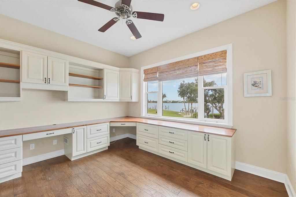 待售: $1,895,000 (3 贝兹, 2 浴室, 2399 平方英尺)