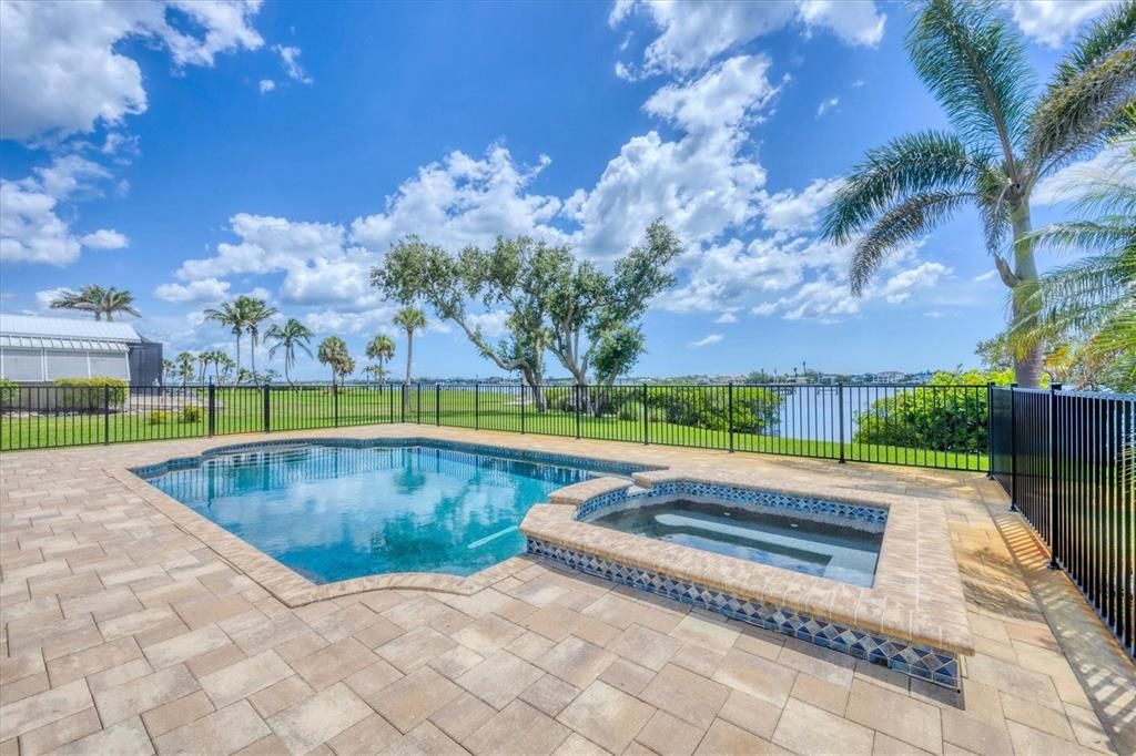 待售: $1,895,000 (3 贝兹, 2 浴室, 2399 平方英尺)