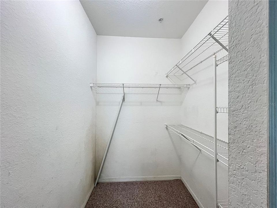 Activo con contrato: $150,000 (1 camas, 1 baños, 636 Pies cuadrados)