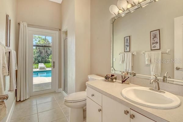 В аренду: $12,000 (4 спален, 3 ванн, 2546 Квадратных фут)