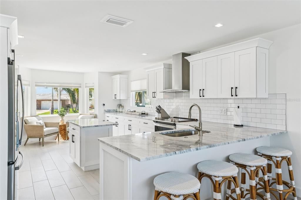 На продажу: $1,999,000 (4 спален, 2 ванн, 2781 Квадратных фут)