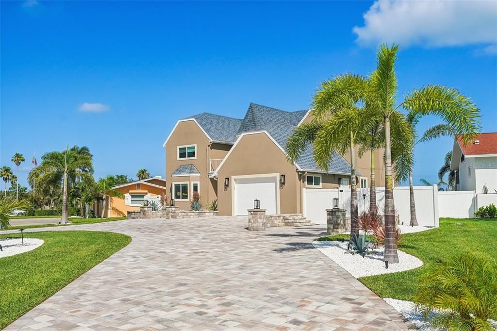 На продажу: $1,999,000 (4 спален, 2 ванн, 2781 Квадратных фут)