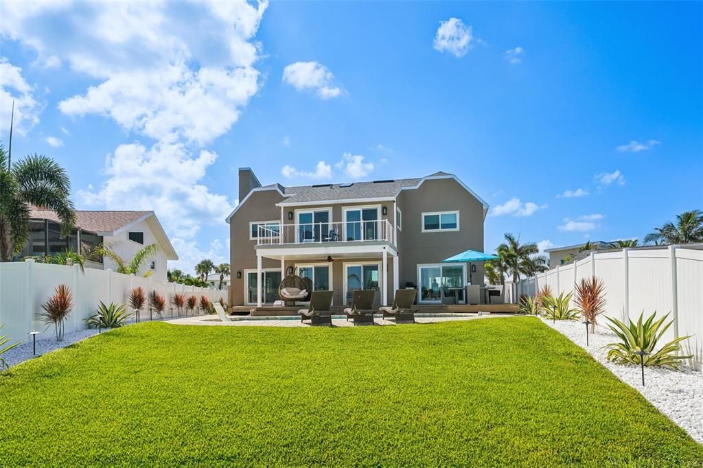 На продажу: $1,999,000 (4 спален, 2 ванн, 2781 Квадратных фут)