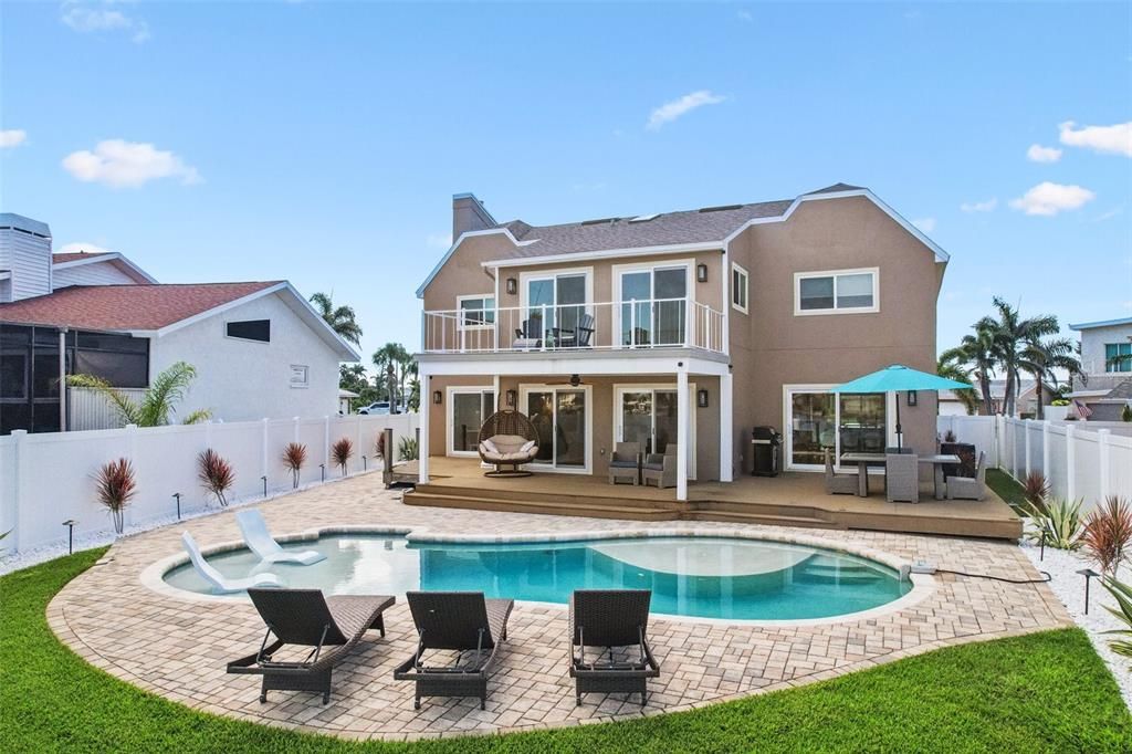 На продажу: $1,999,000 (4 спален, 2 ванн, 2781 Квадратных фут)