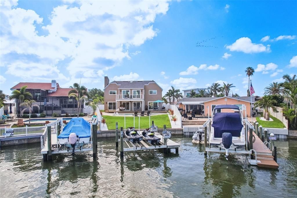 На продажу: $1,999,000 (4 спален, 2 ванн, 2781 Квадратных фут)