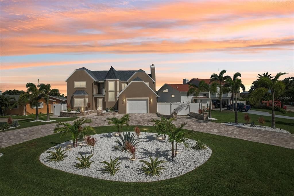 На продажу: $1,999,000 (4 спален, 2 ванн, 2781 Квадратных фут)