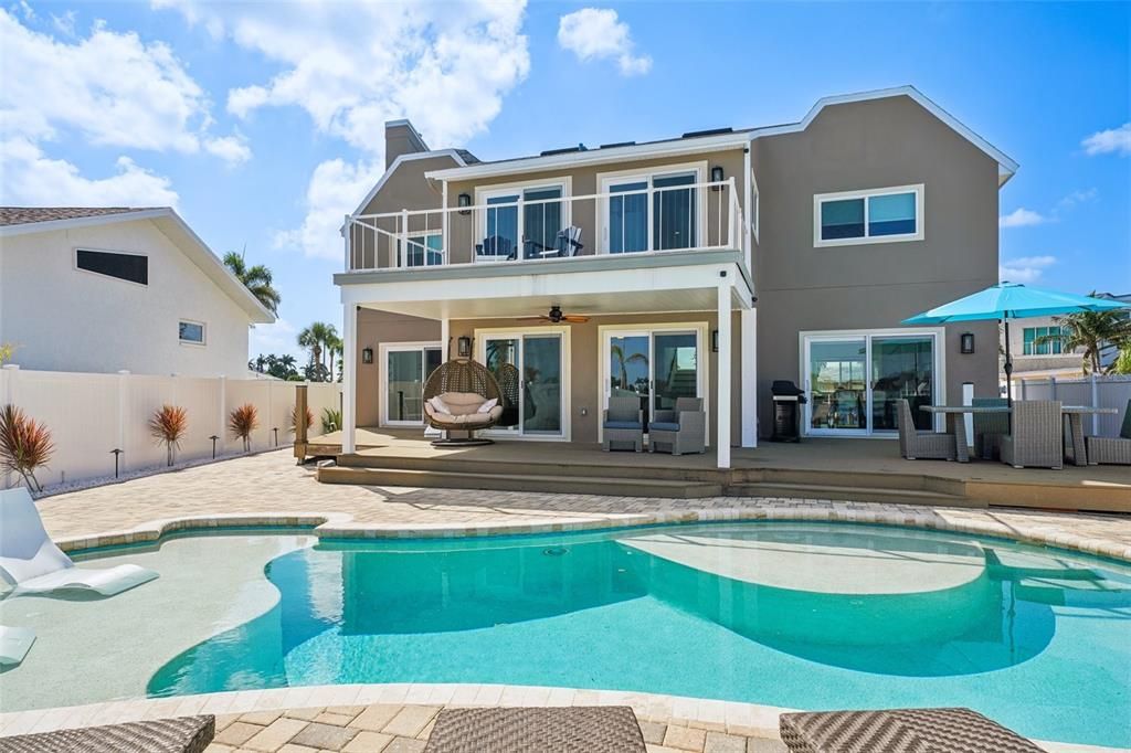 На продажу: $1,999,000 (4 спален, 2 ванн, 2781 Квадратных фут)