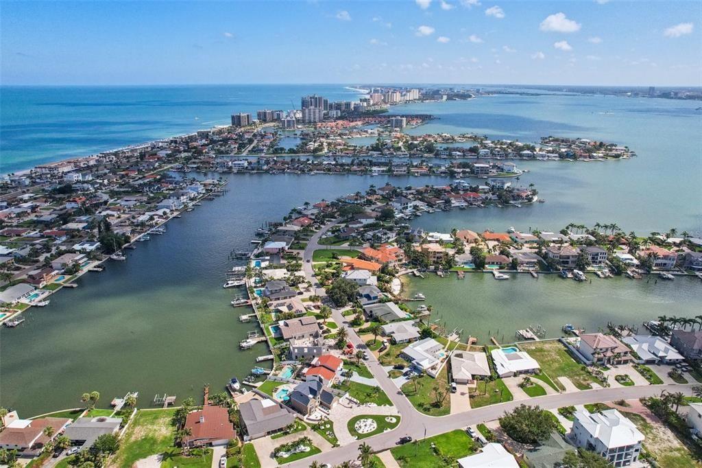 На продажу: $1,999,000 (4 спален, 2 ванн, 2781 Квадратных фут)