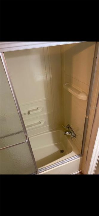 待售: $150,000 (2 贝兹, 1 浴室, 944 平方英尺)