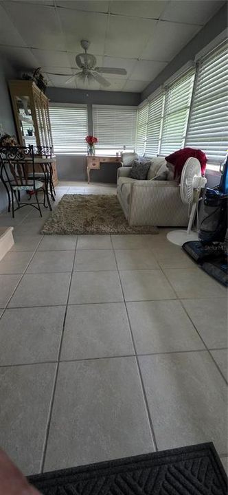 待售: $150,000 (2 贝兹, 1 浴室, 944 平方英尺)