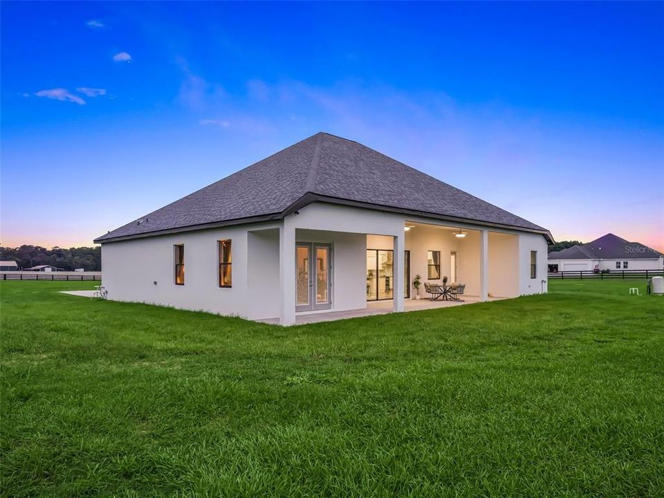 En Venta: $2,100,000 (4 camas, 3 baños, 3240 Pies cuadrados)